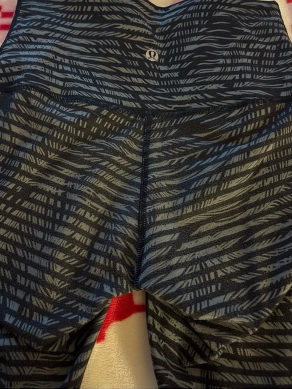 lululemon athletica Black & Gray Striated Athletic leggings